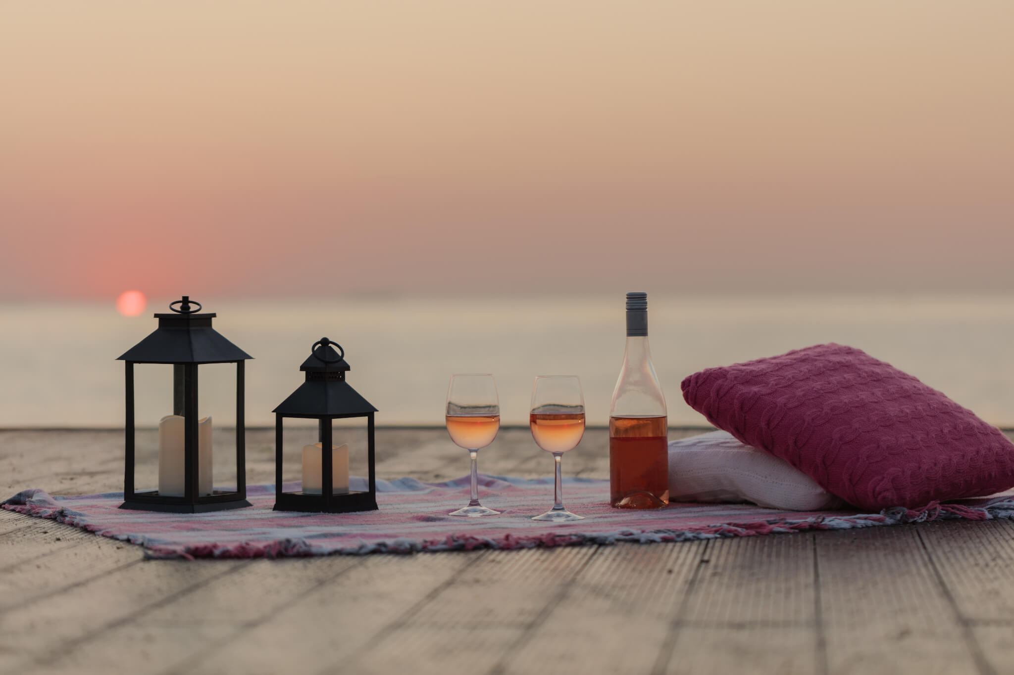 AdobeStock 219555525 - How to make a romantic weekend special?